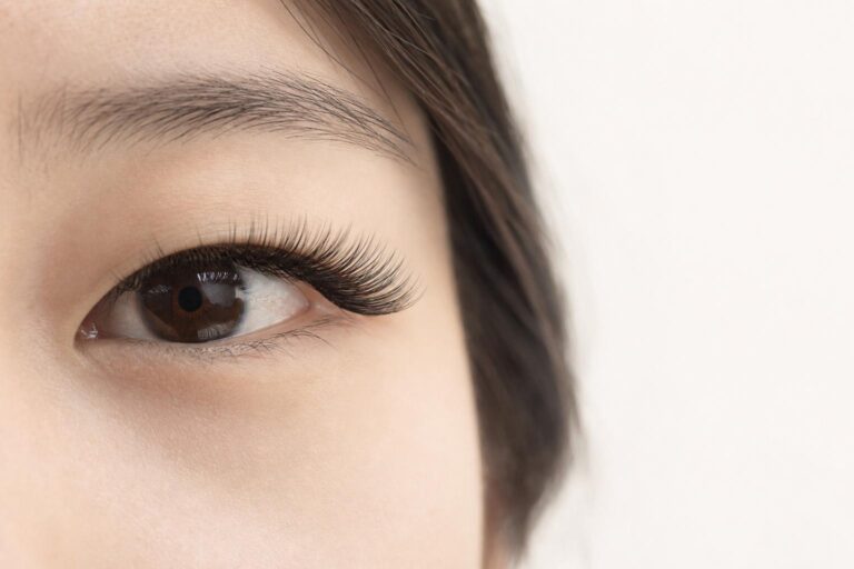 一重・まぶたが厚い目のマツエク。何本つければ変わるのか